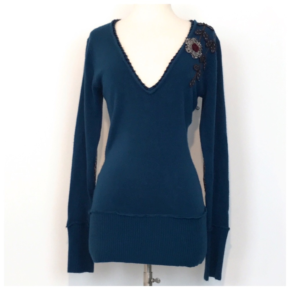 Nick & Mo Flower Patch Teal Sweater